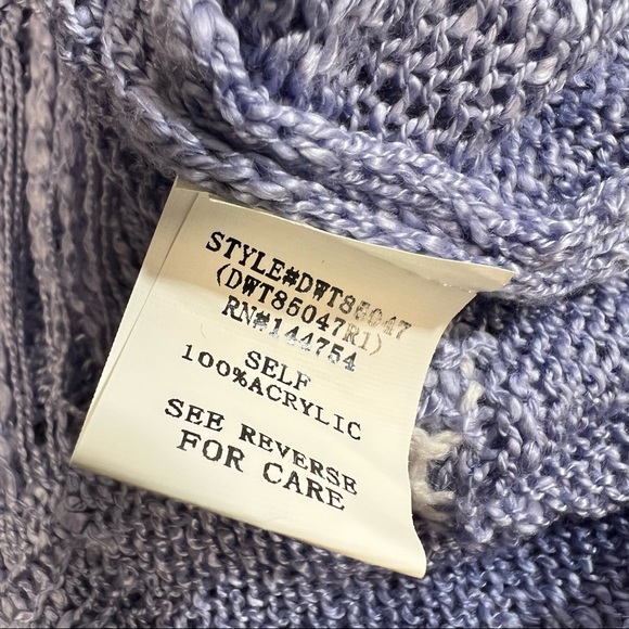 Davi & Dani Periwinkle Sheer Distressed Hem Star Sweater SZ S - Picture 10 of 13